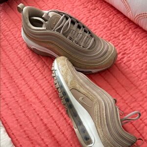 Nike Women's Beige Air Max Sneakers